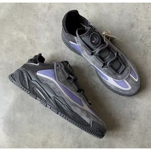 Adidas Niteball Carbon - Size 8.5 US